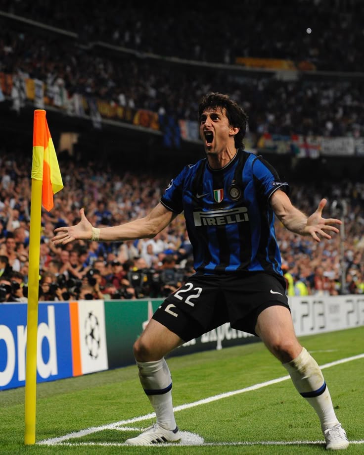 wallpaper 4k Diego Milito